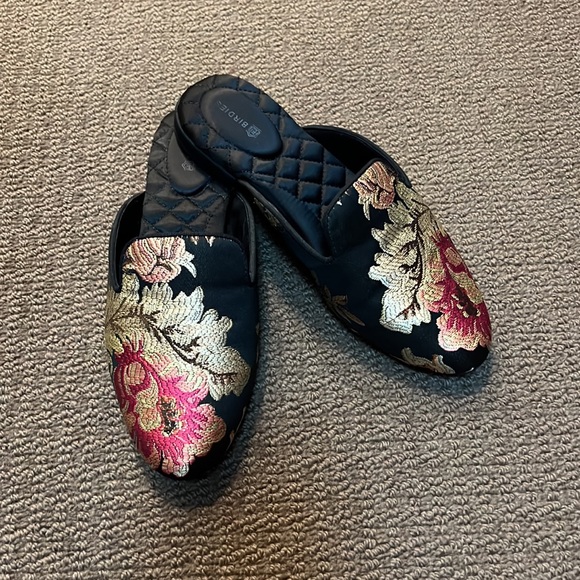 Birdies Phoebe Slides in Floral Jacquard - Picture 1 of 8